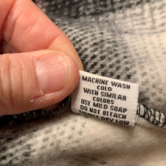 NWT Miss Selfie Oversized Shacket M – Grey Pink Plaid Button Jacket Casual Cozy - Picture 13 of 15